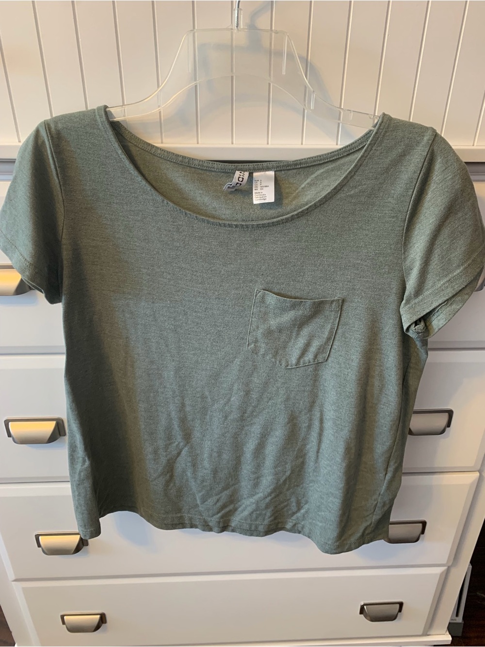 H&M Short Sleeve Scoop Neck Pocket Tee - Green